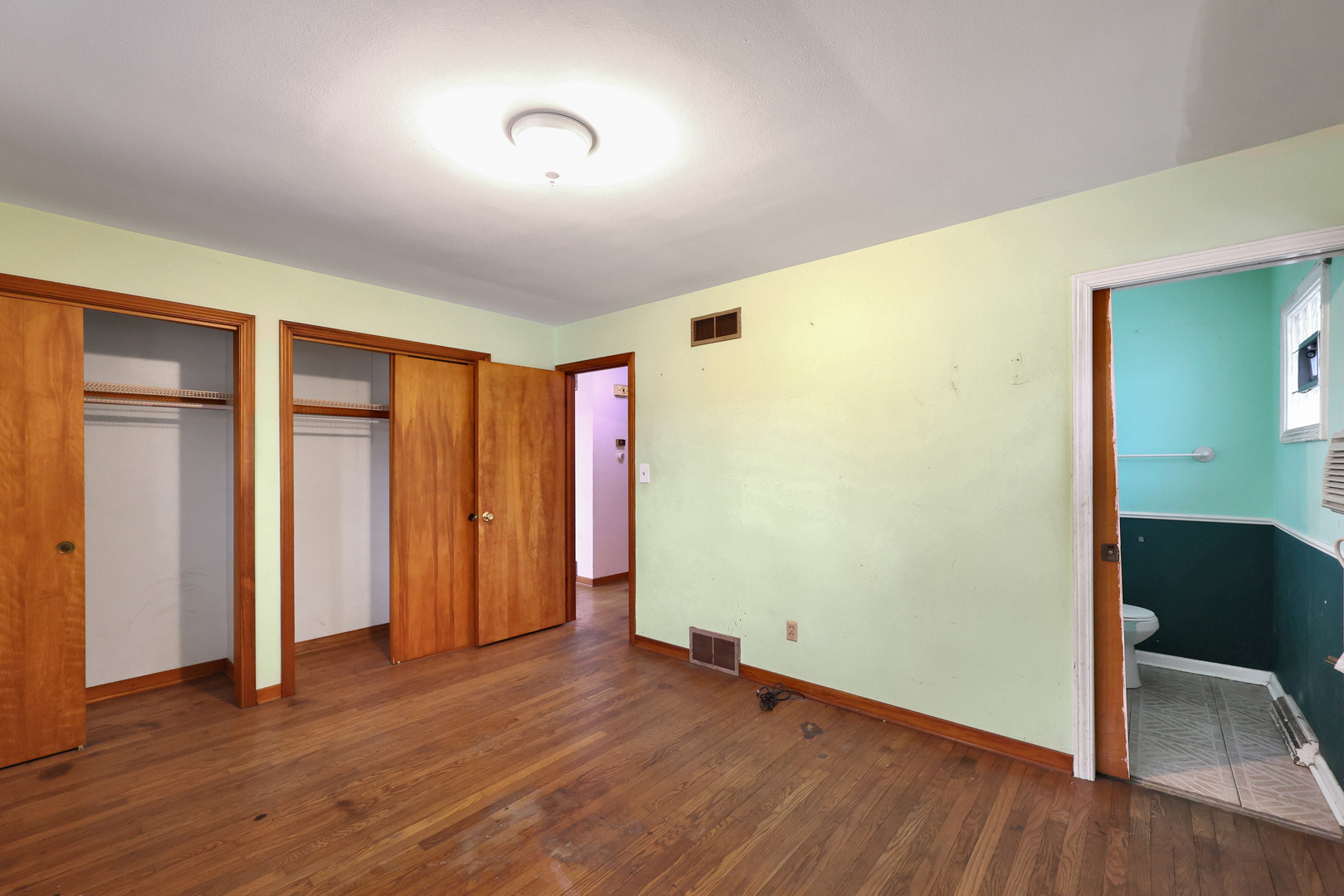 18446 Glen Oak Avenue, Lansing, IL 60438