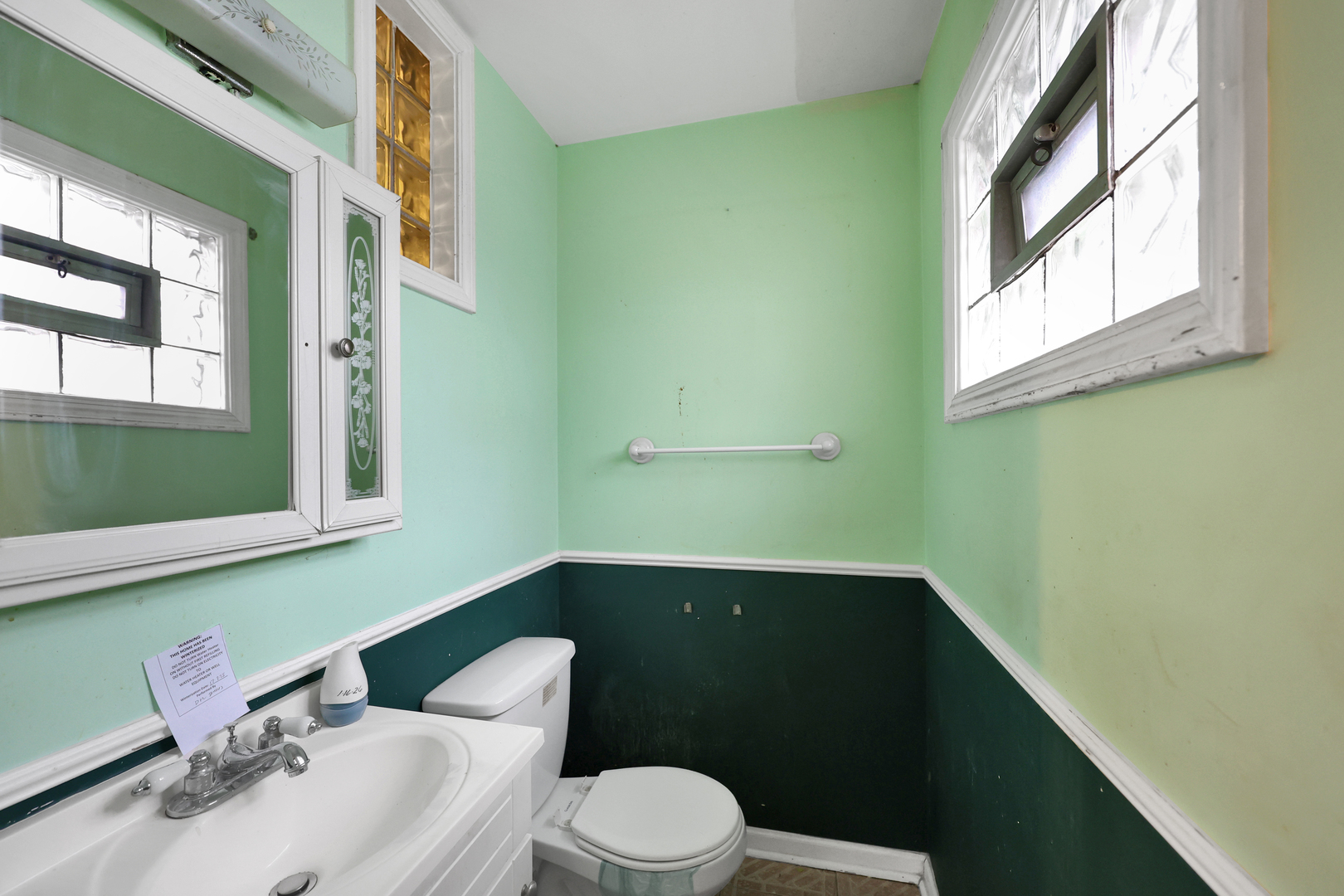 18446 Glen Oak Avenue, Lansing, IL 60438