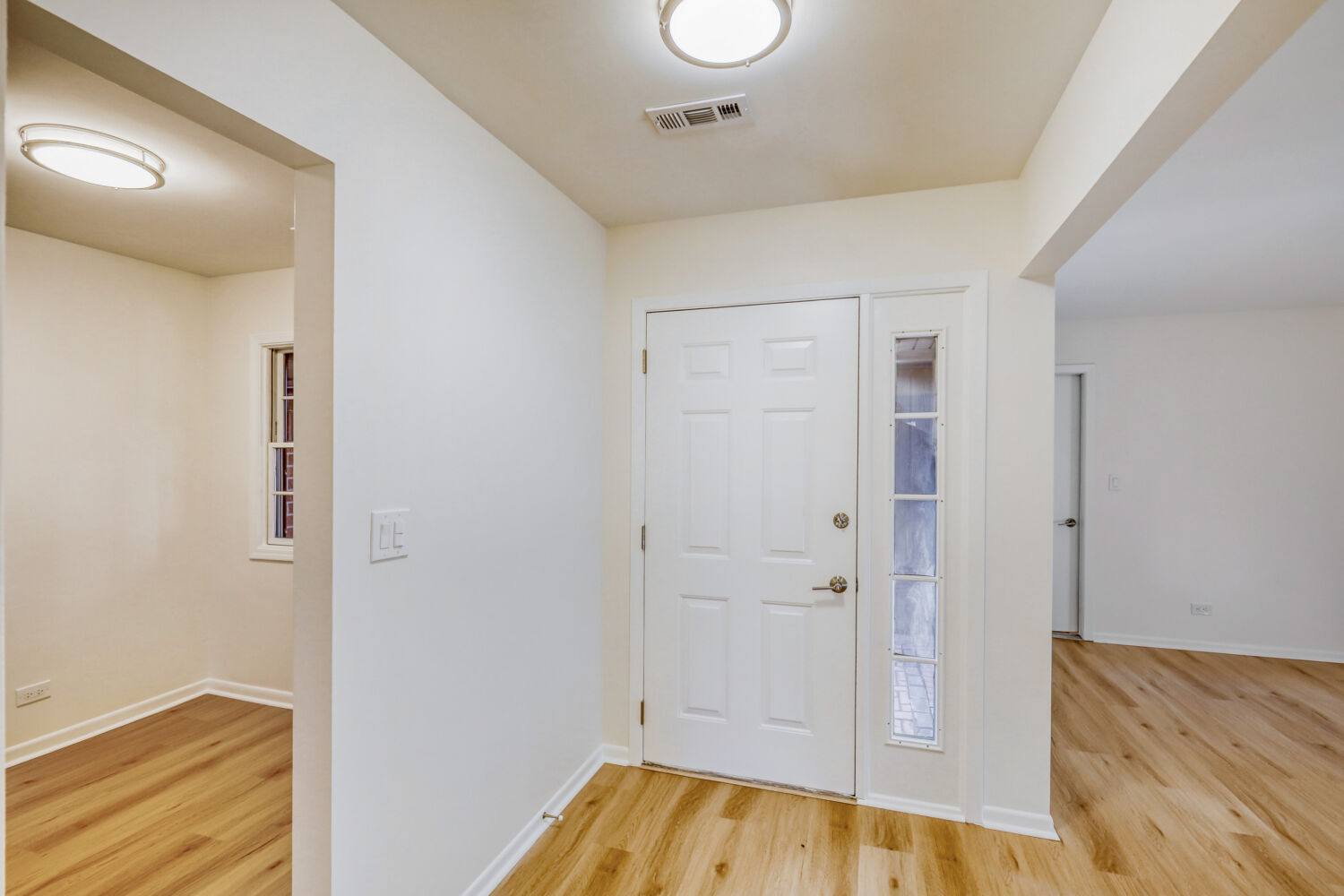 132 White Birch Lane, Westmont, IL 60559