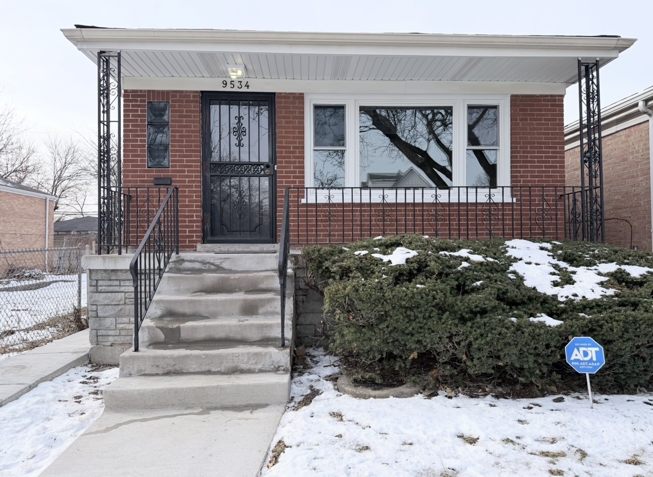 9534 S Yale Avenue, Chicago, IL 60628
