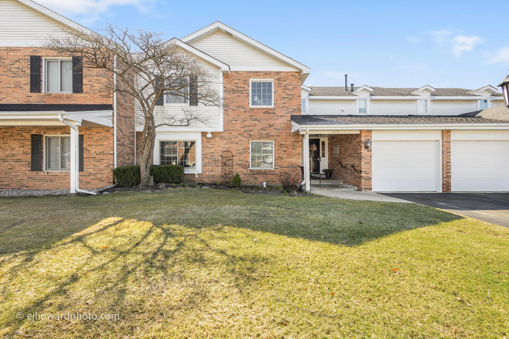 727 Maplewood Court #A, Willowbrook, IL 60527