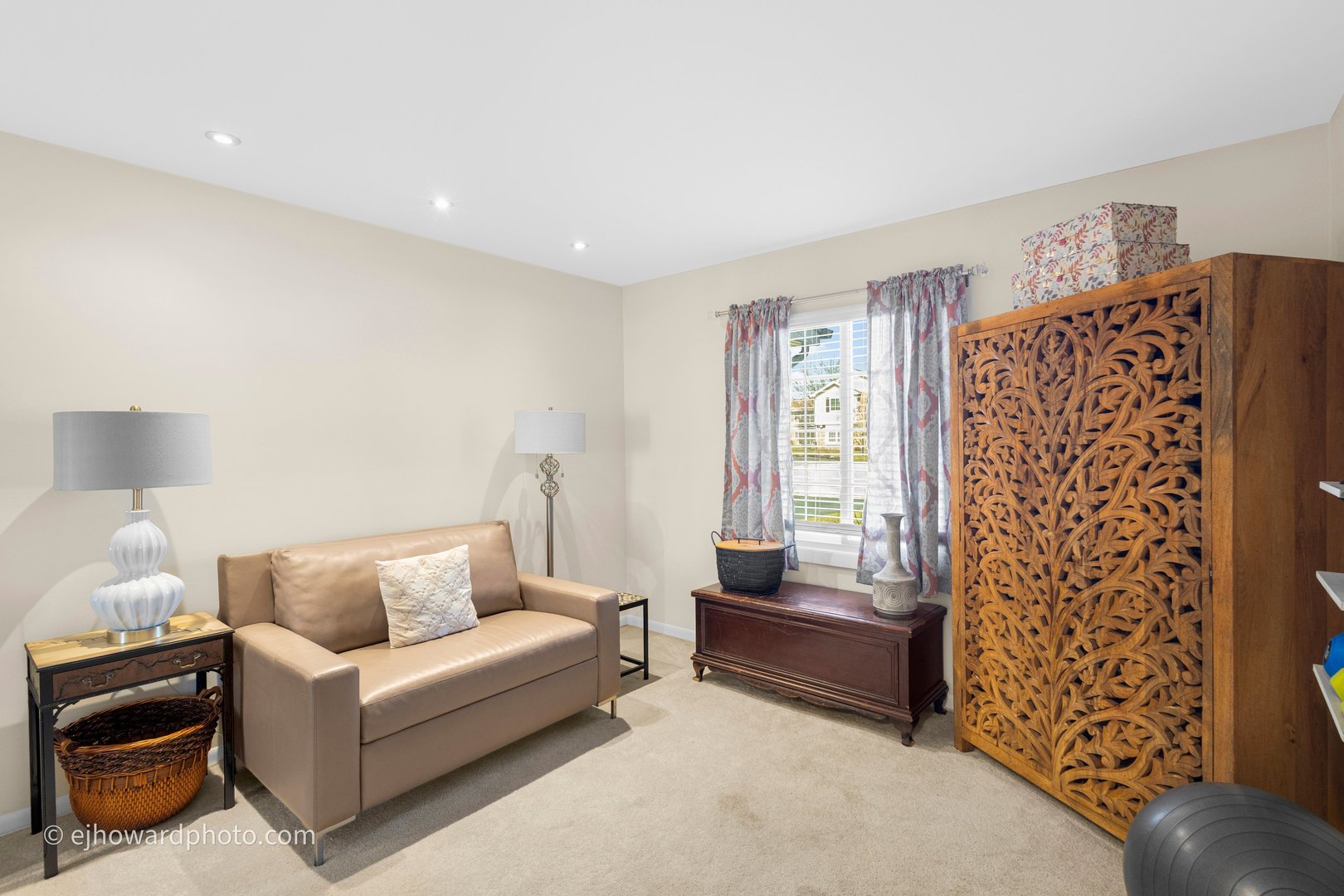 727 Maplewood Court #A, Willowbrook, IL 60527