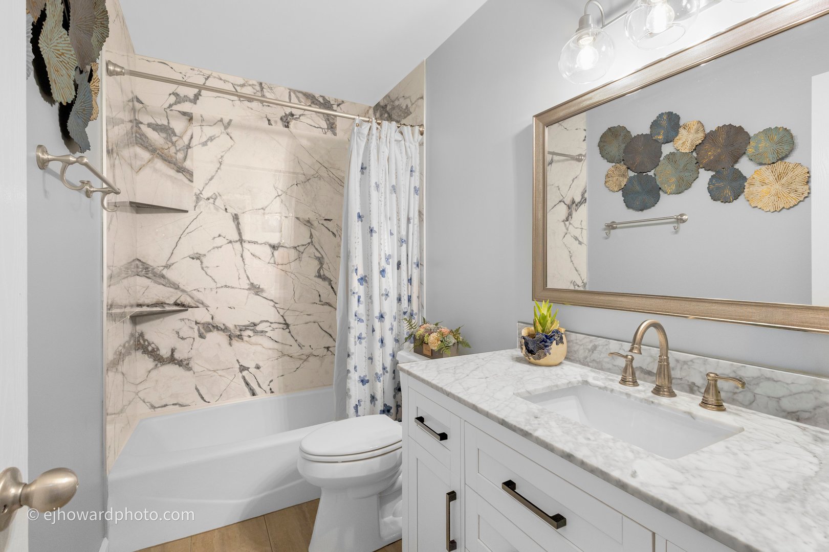 727 Maplewood Court #A, Willowbrook, IL 60527