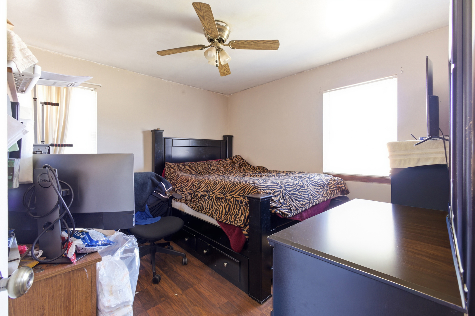 1160 Case Lane, Elgin, IL 60120