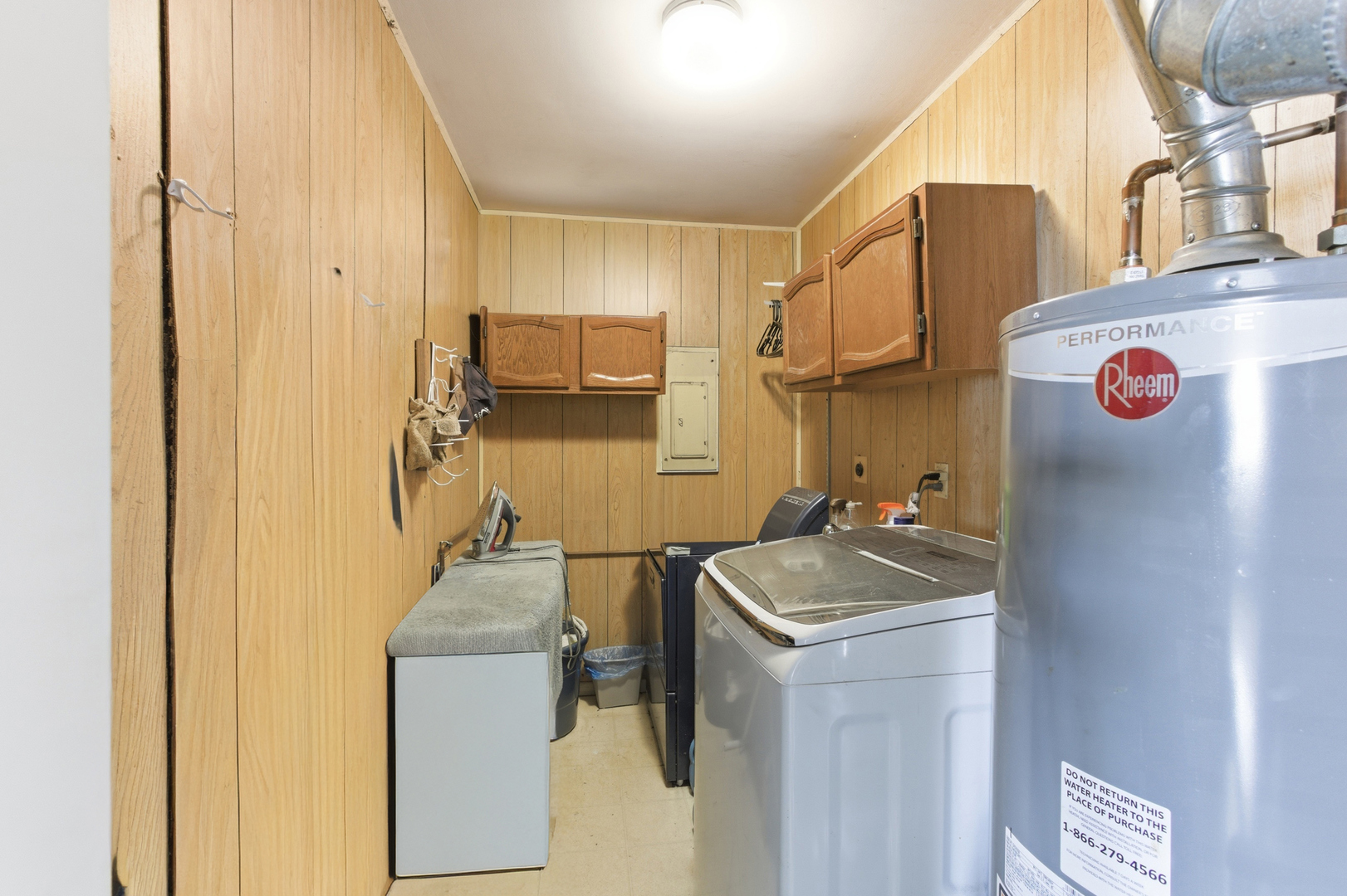 1160 Case Lane, Elgin, IL 60120