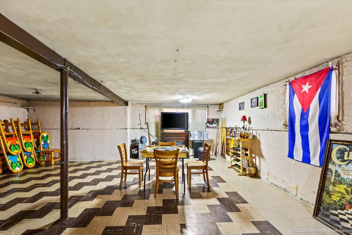 6335 S Kostner Avenue, Chicago, IL 60629