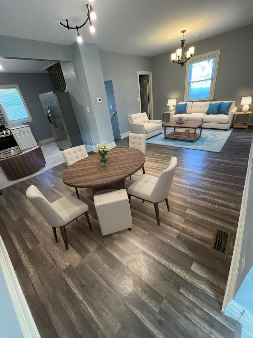 7438 S Champlain Avenue, Chicago, IL 60619