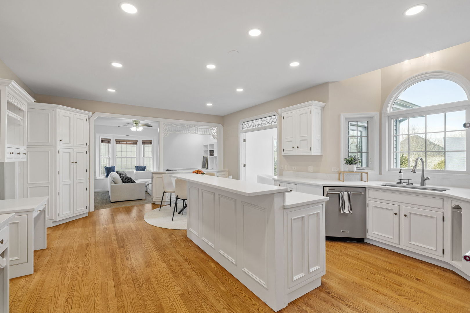 2715 Wendy Drive, Naperville, IL 60565