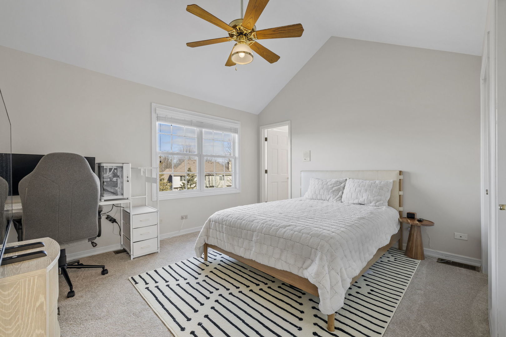 2715 Wendy Drive, Naperville, IL 60565