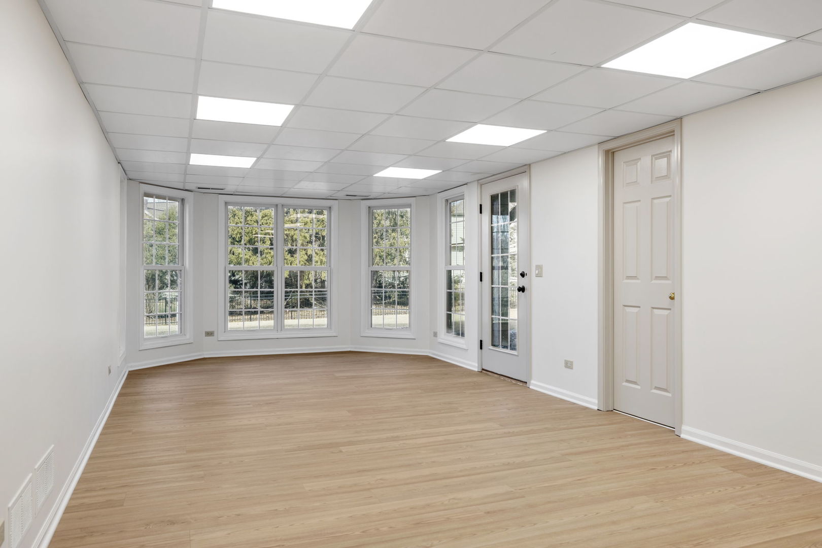 2715 Wendy Drive, Naperville, IL 60565