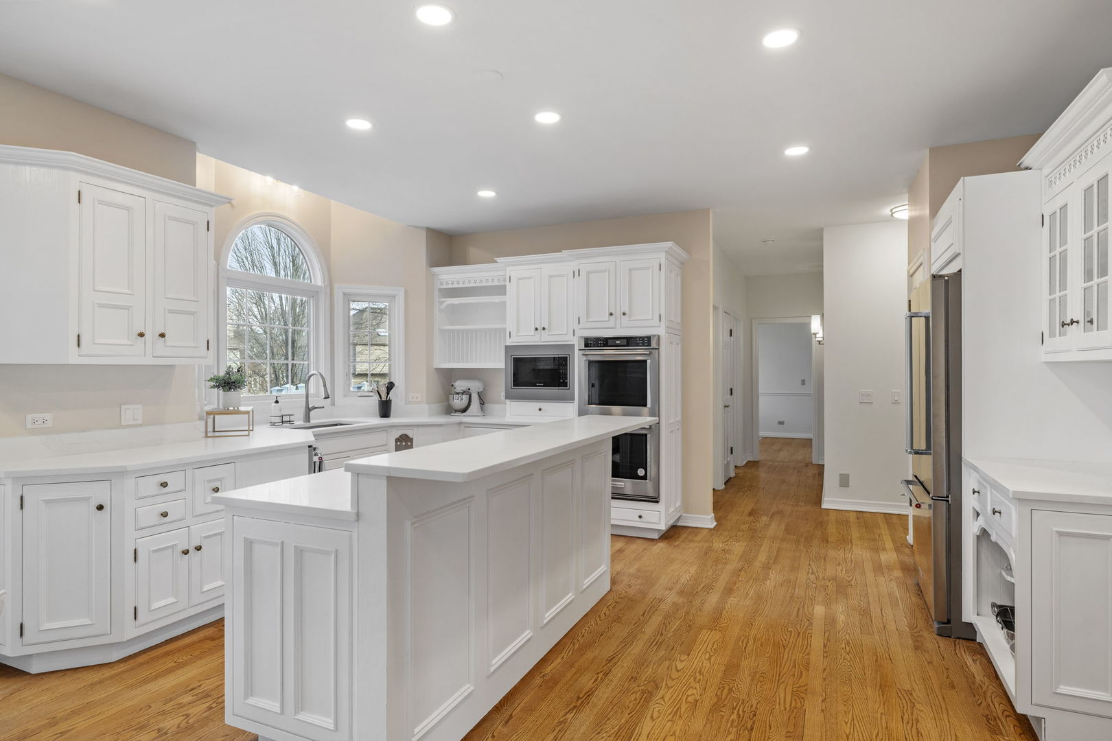 2715 Wendy Drive, Naperville, IL 60565