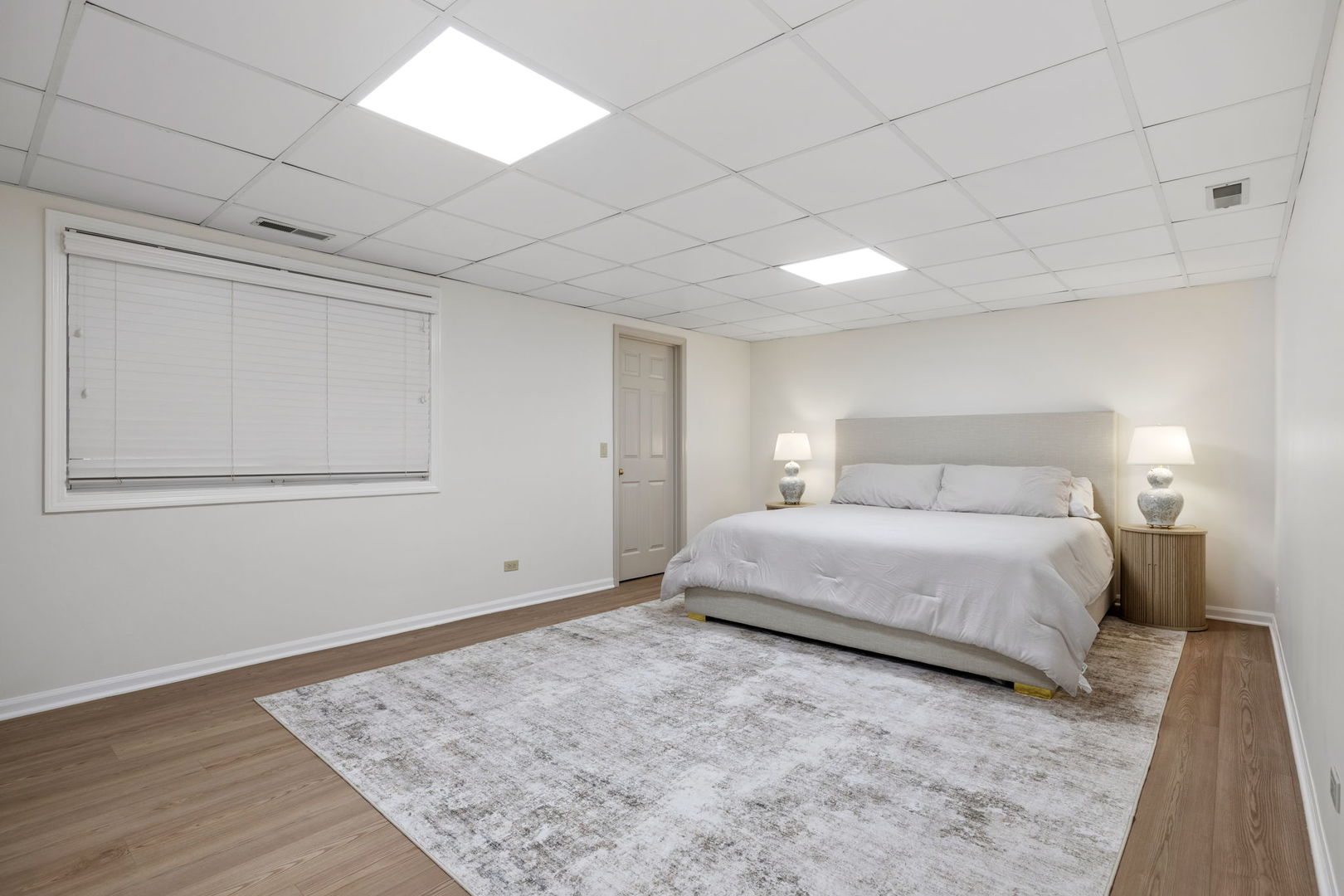 2715 Wendy Drive, Naperville, IL 60565