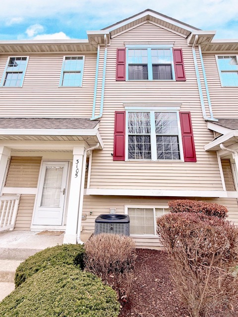 3105 Woodside Drive, Joliet, IL 60431