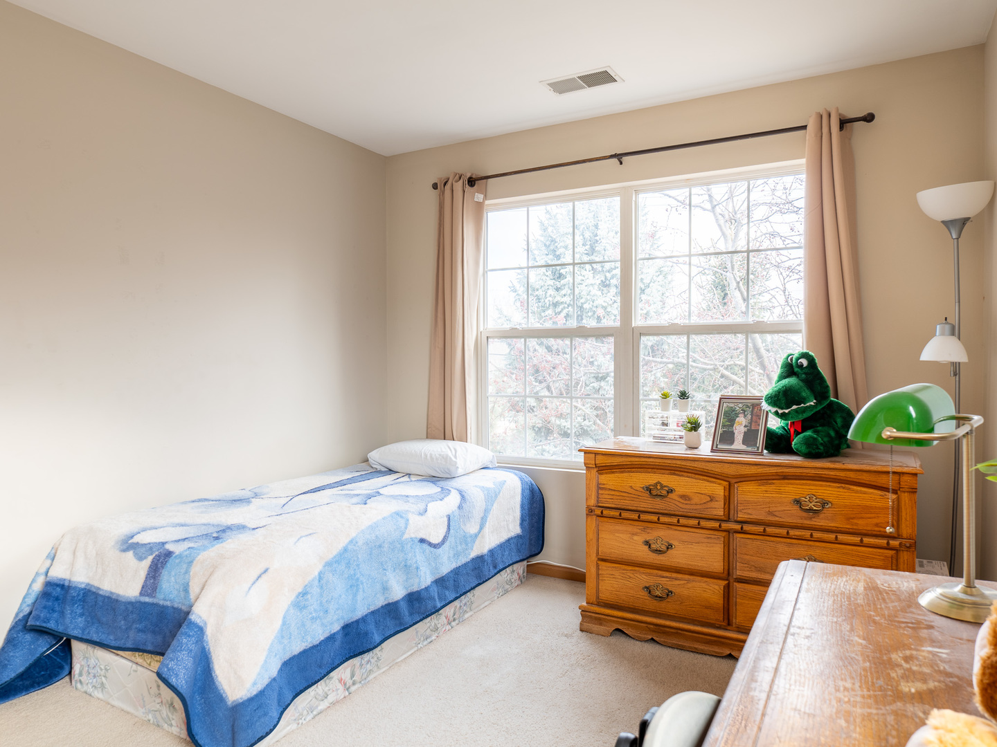 2333 Stoughton Circle, Aurora, IL 60502