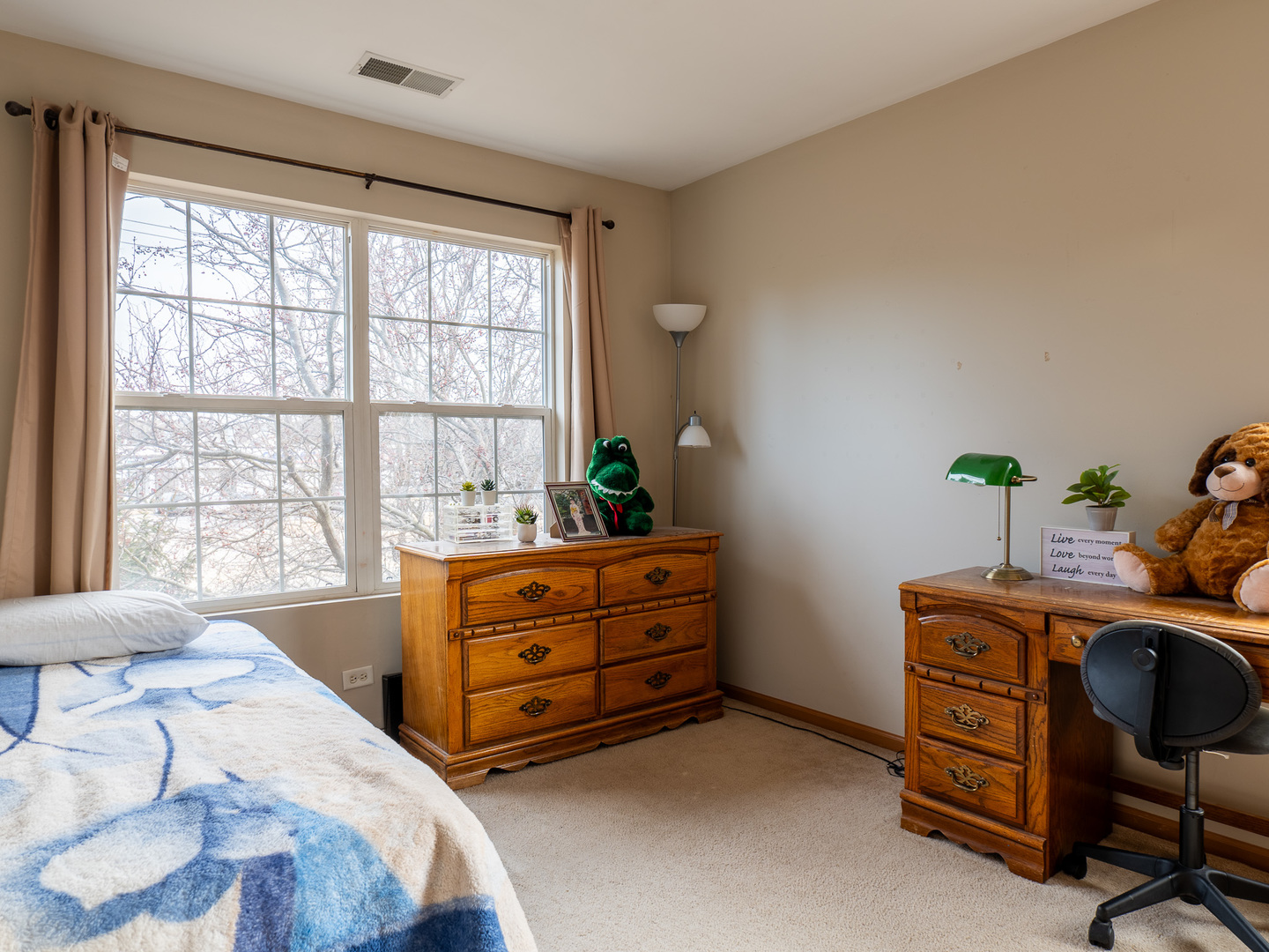 2333 Stoughton Circle, Aurora, IL 60502