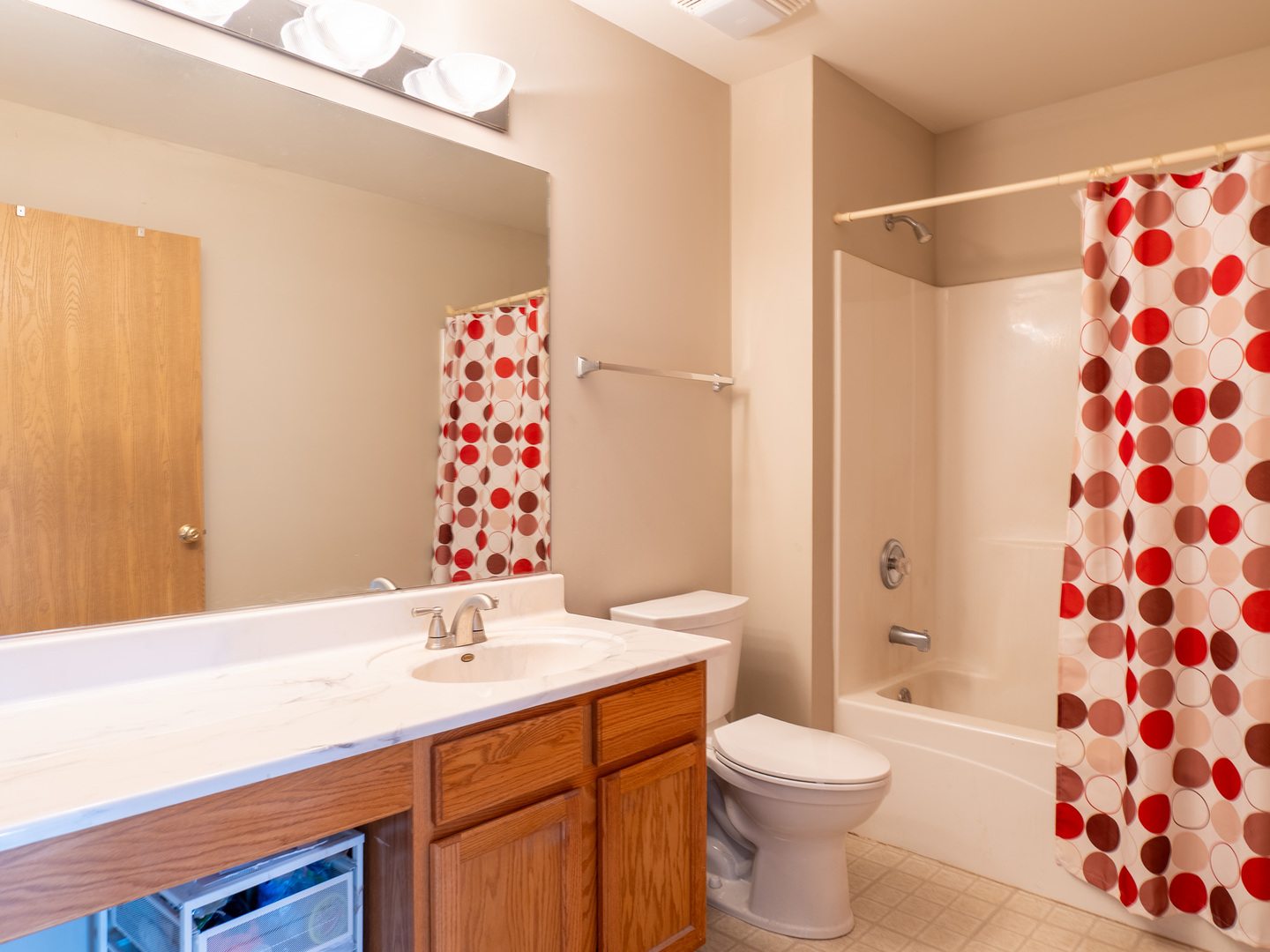 2333 Stoughton Circle, Aurora, IL 60502