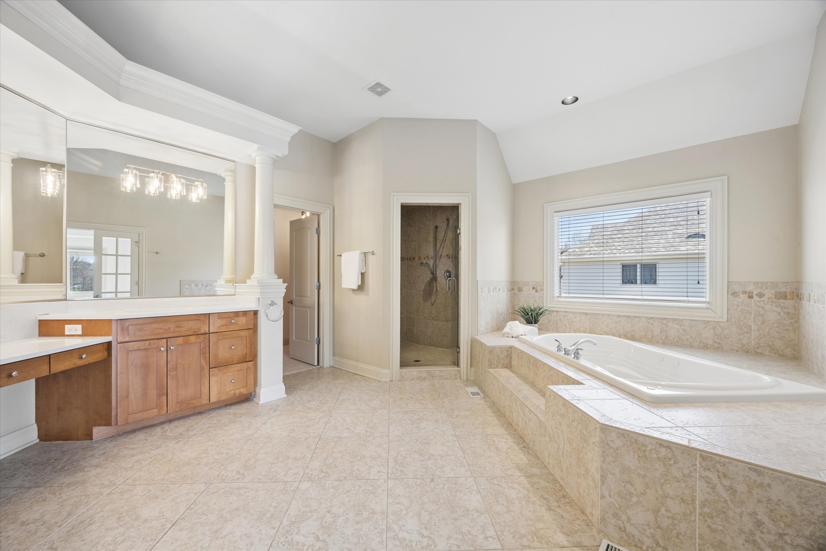 763 Twin Elms Lane, Batavia, IL 60510