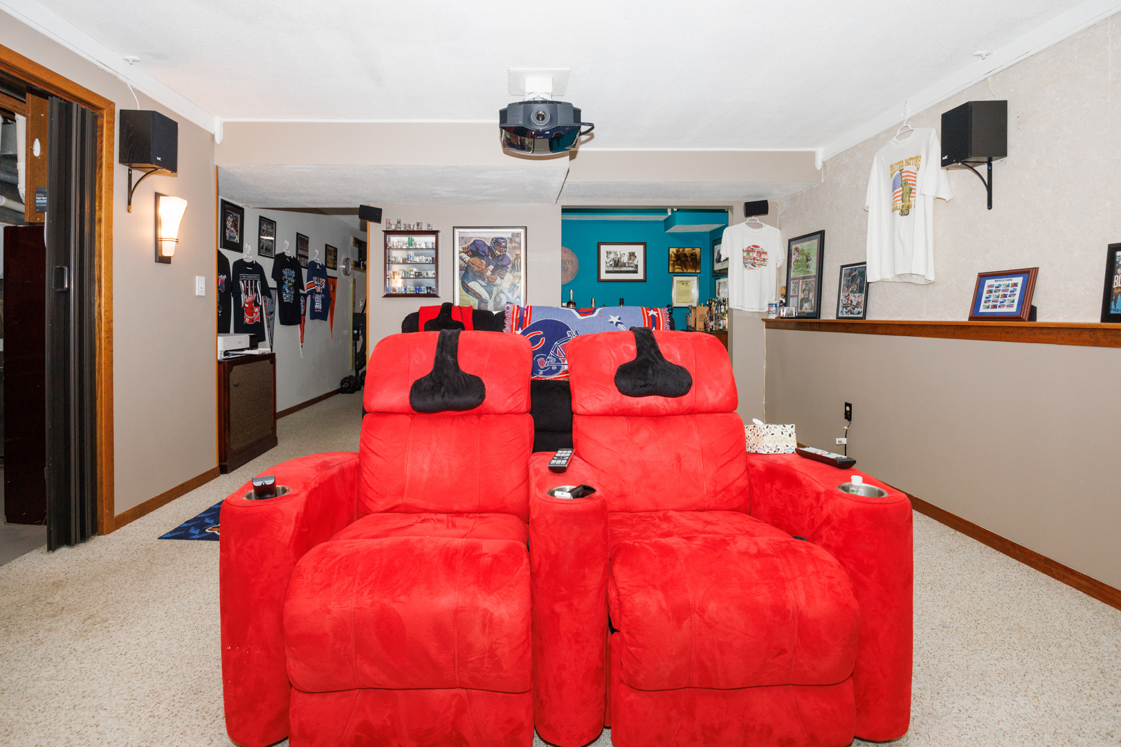 1304 S Hershey Road, Bloomington, IL 61704