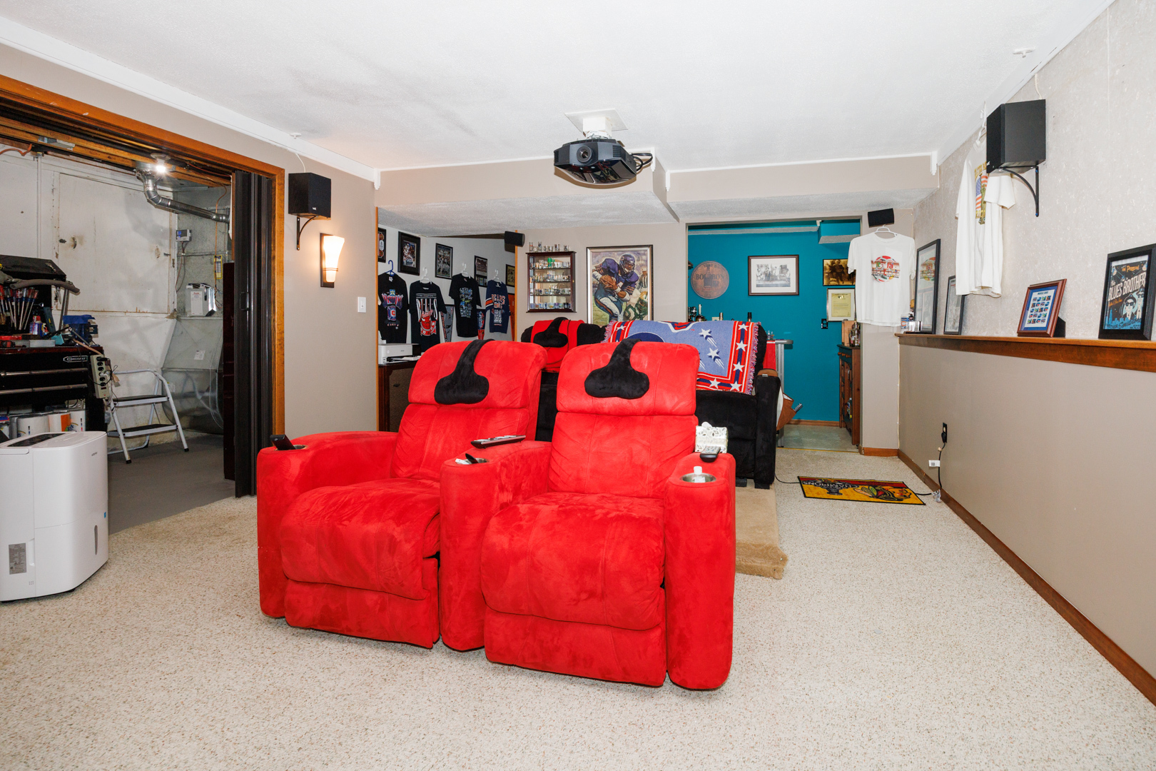 1304 S Hershey Road, Bloomington, IL 61704