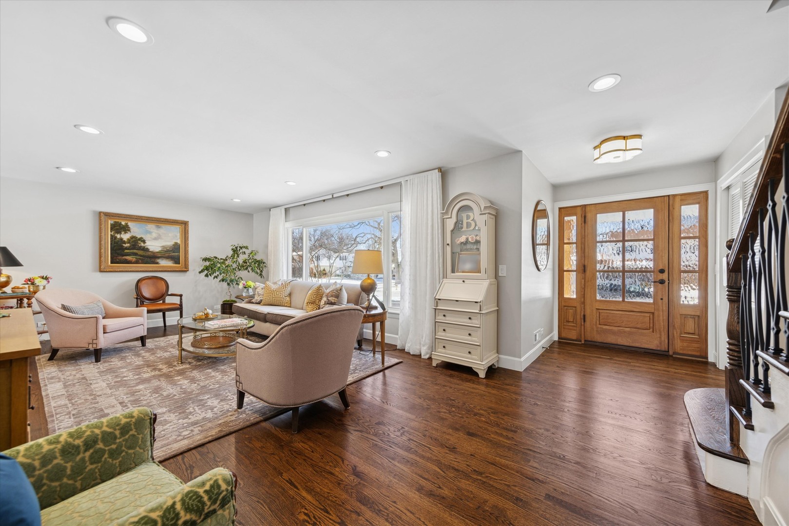 857 S Euclid Avenue, Elmhurst, IL 60126