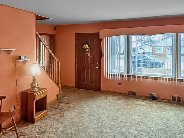 10812 Princess Avenue, Chicago Ridge, IL 60415