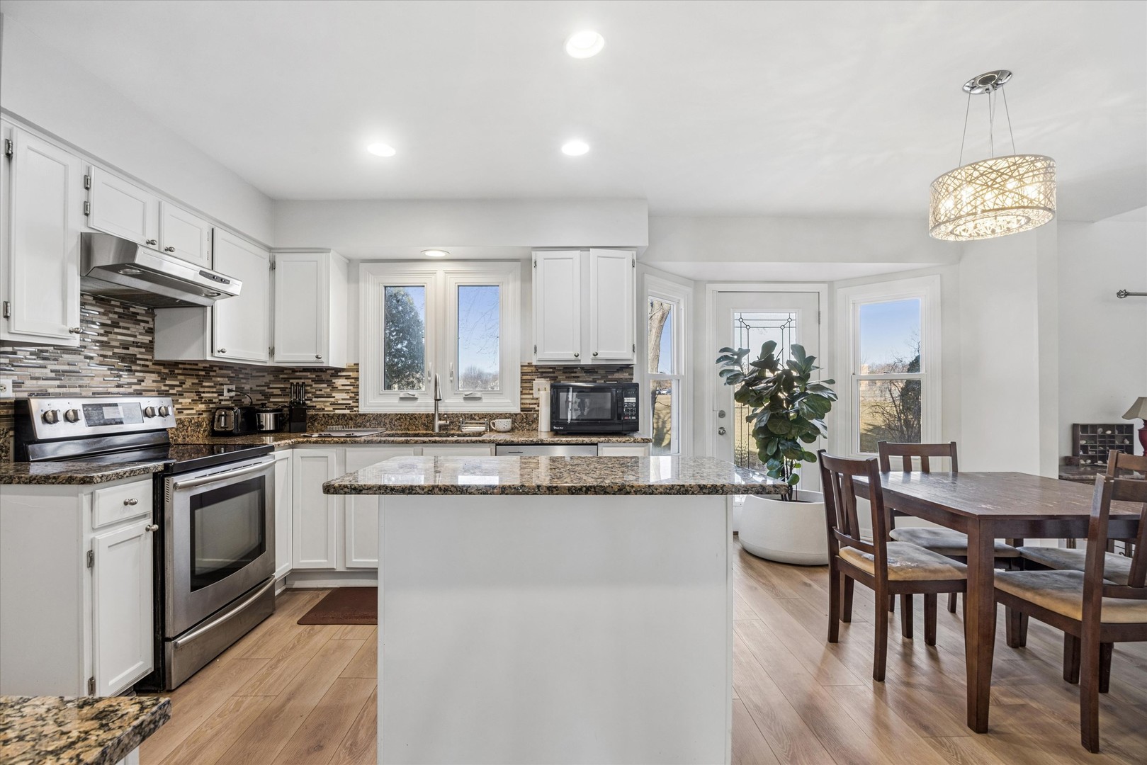 461 Breckenridge Drive, Aurora, IL 60504