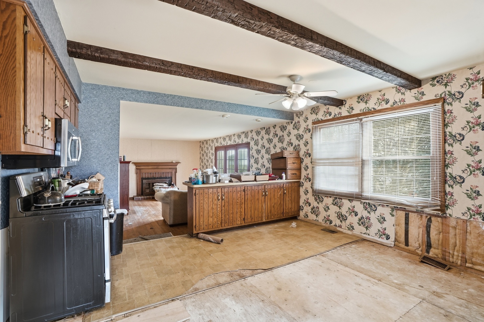 1307 Dairy Lane, Crete, IL 60417