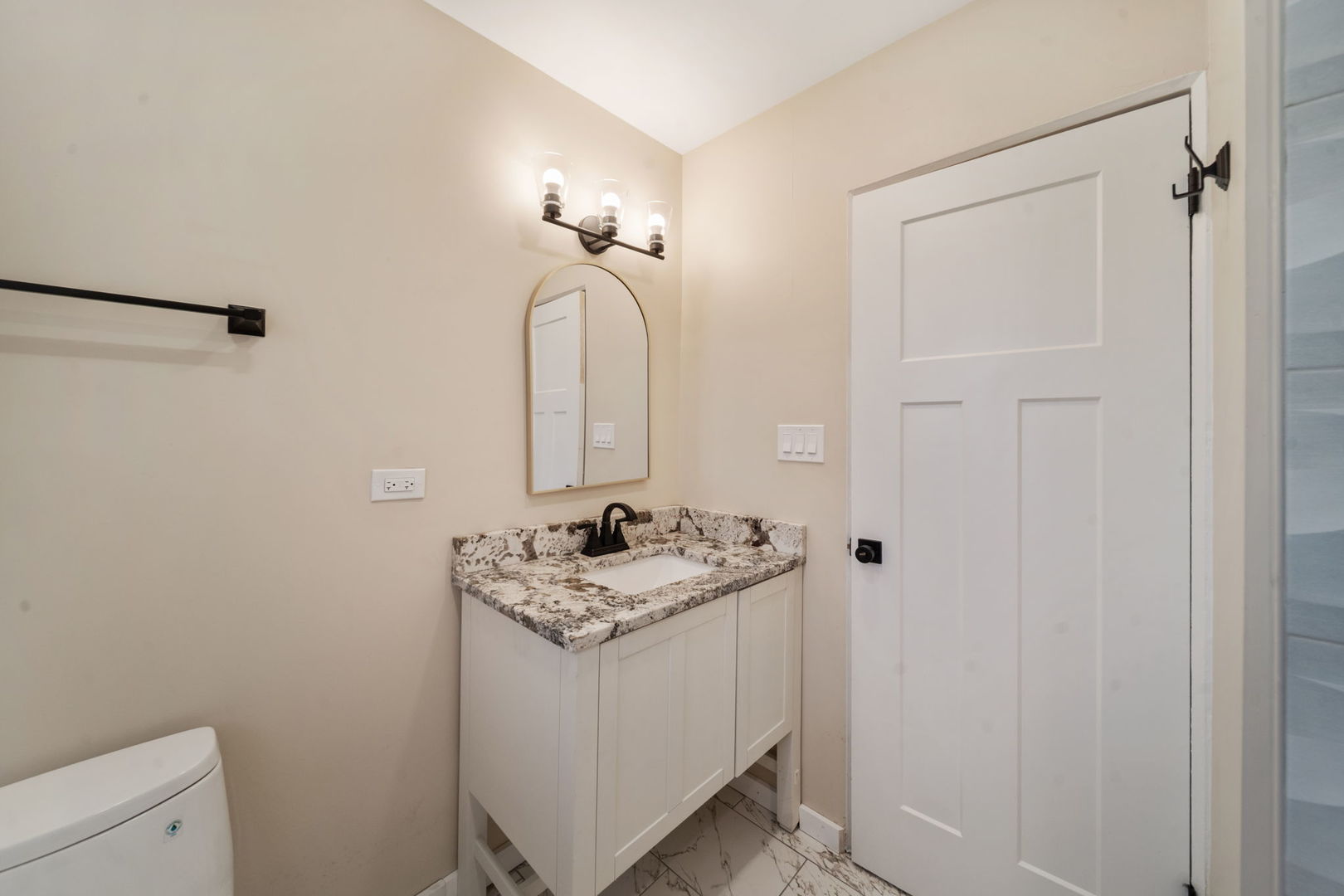 22W144 Marston Avenue, Glen Ellyn, IL 60137