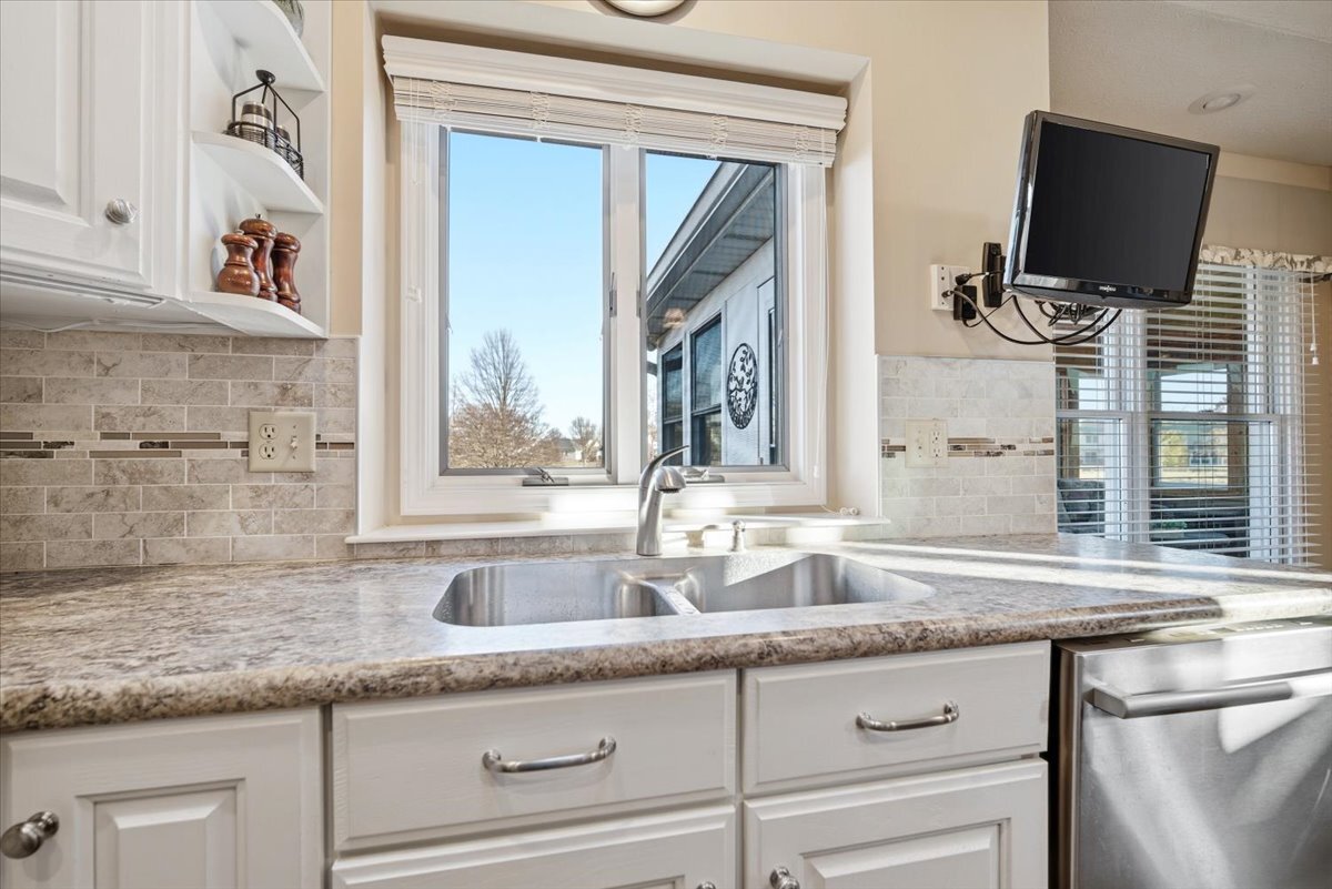 1908 Deer Cove CC Court, Normal, IL 61761