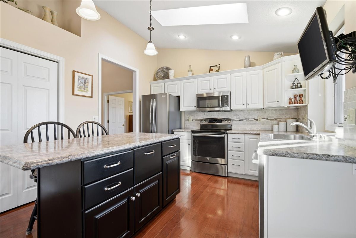 1908 Deer Cove CC Court, Normal, IL 61761