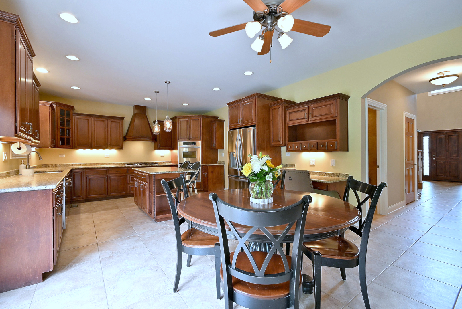 281 E Vallette Street, Elmhurst, IL 60126