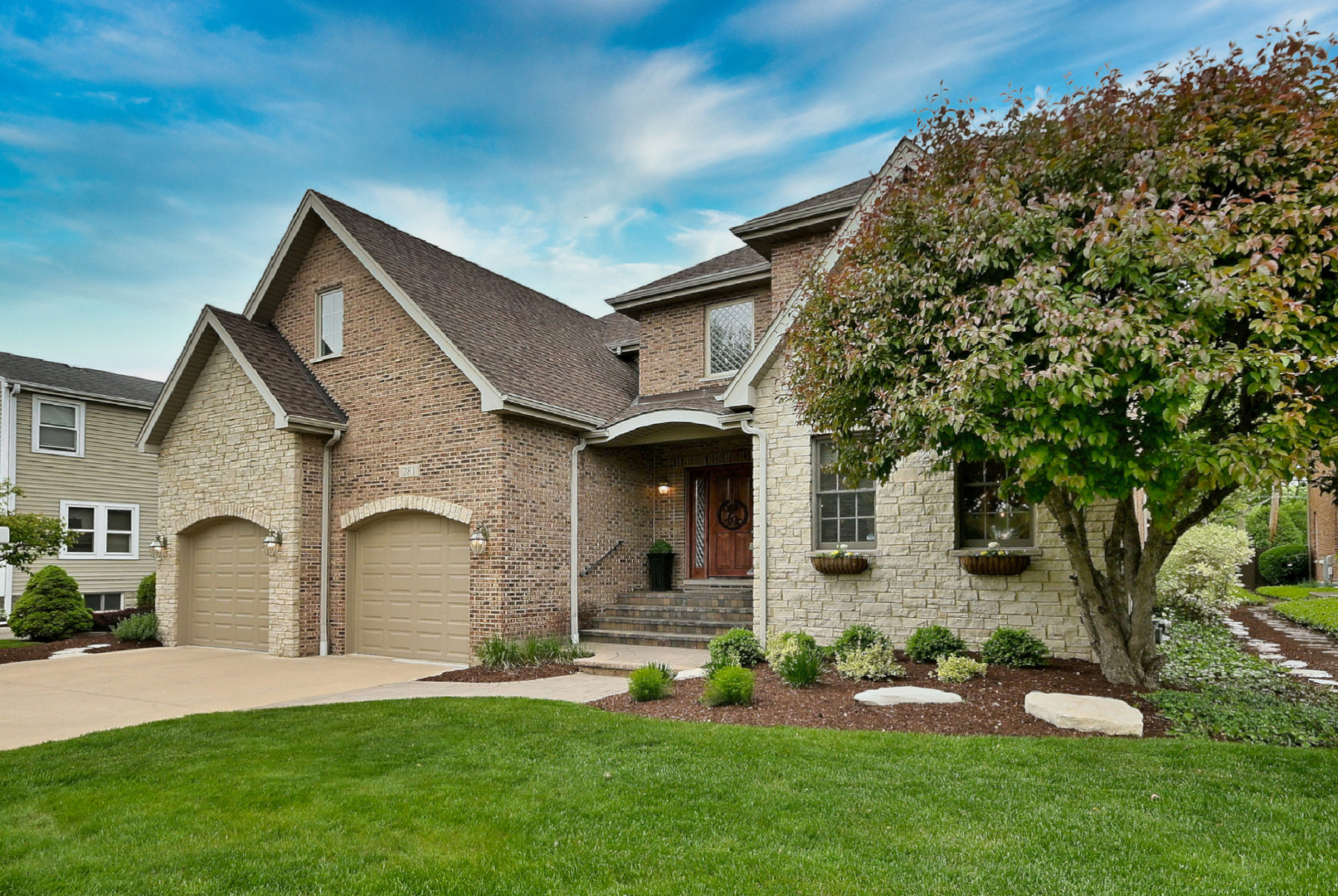 281 E Vallette Street, Elmhurst, IL 60126