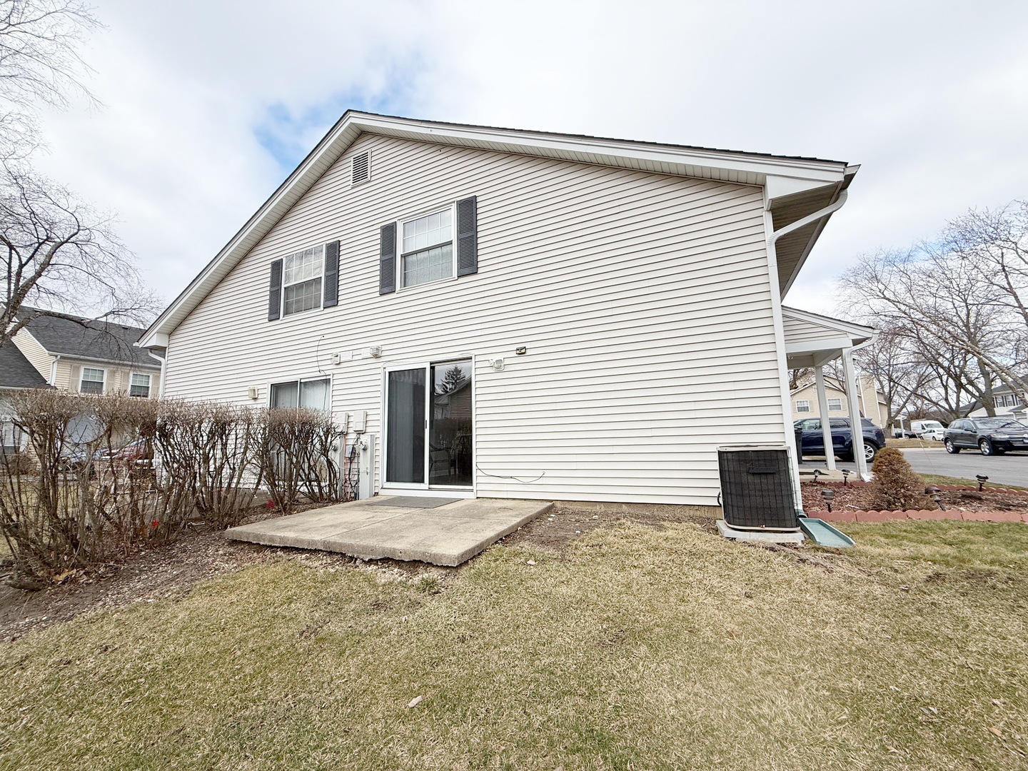 223 Butternut Lane, Streamwood, IL 60107