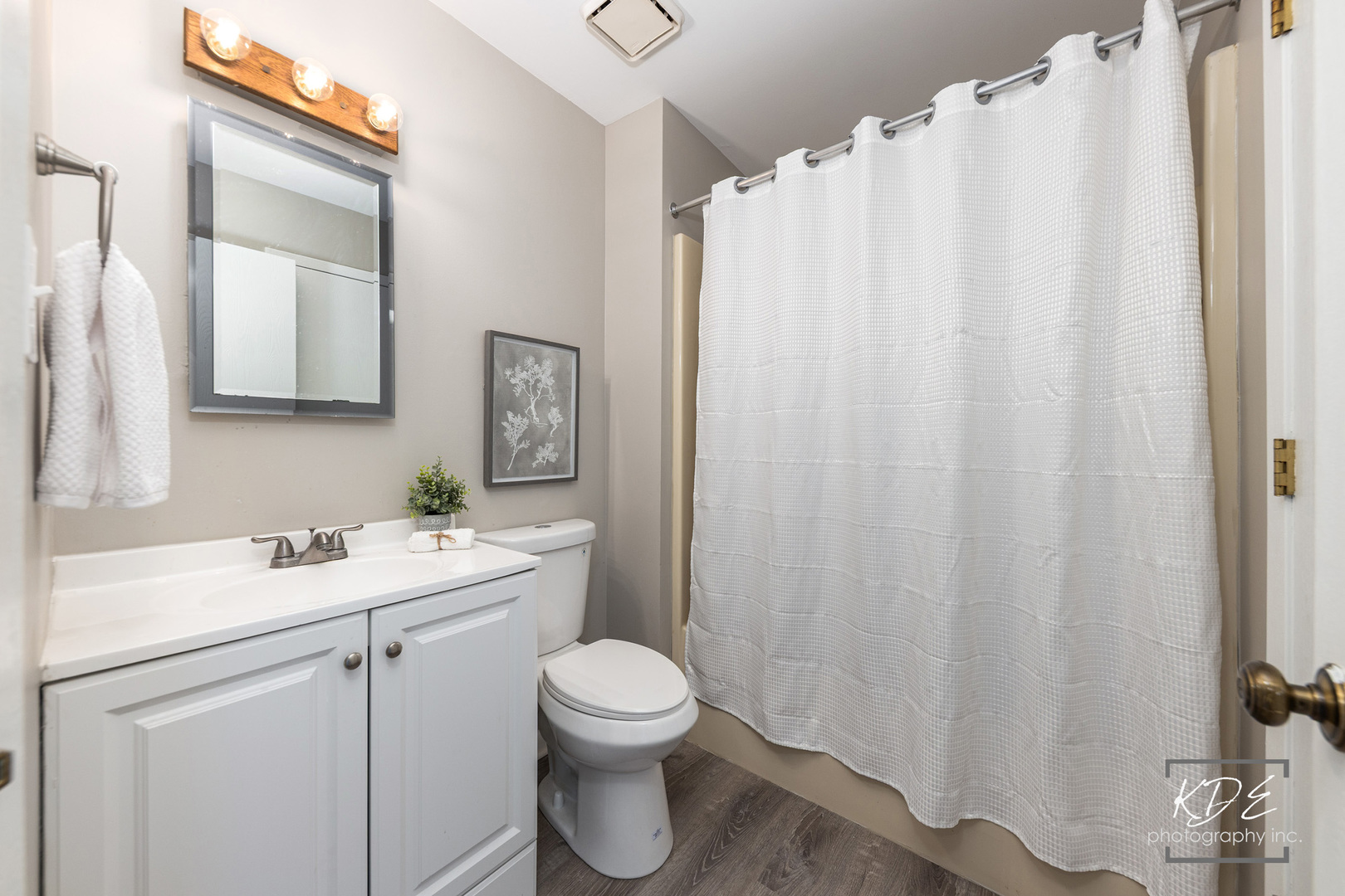 1896 Appaloosa Drive, Naperville, IL 60565