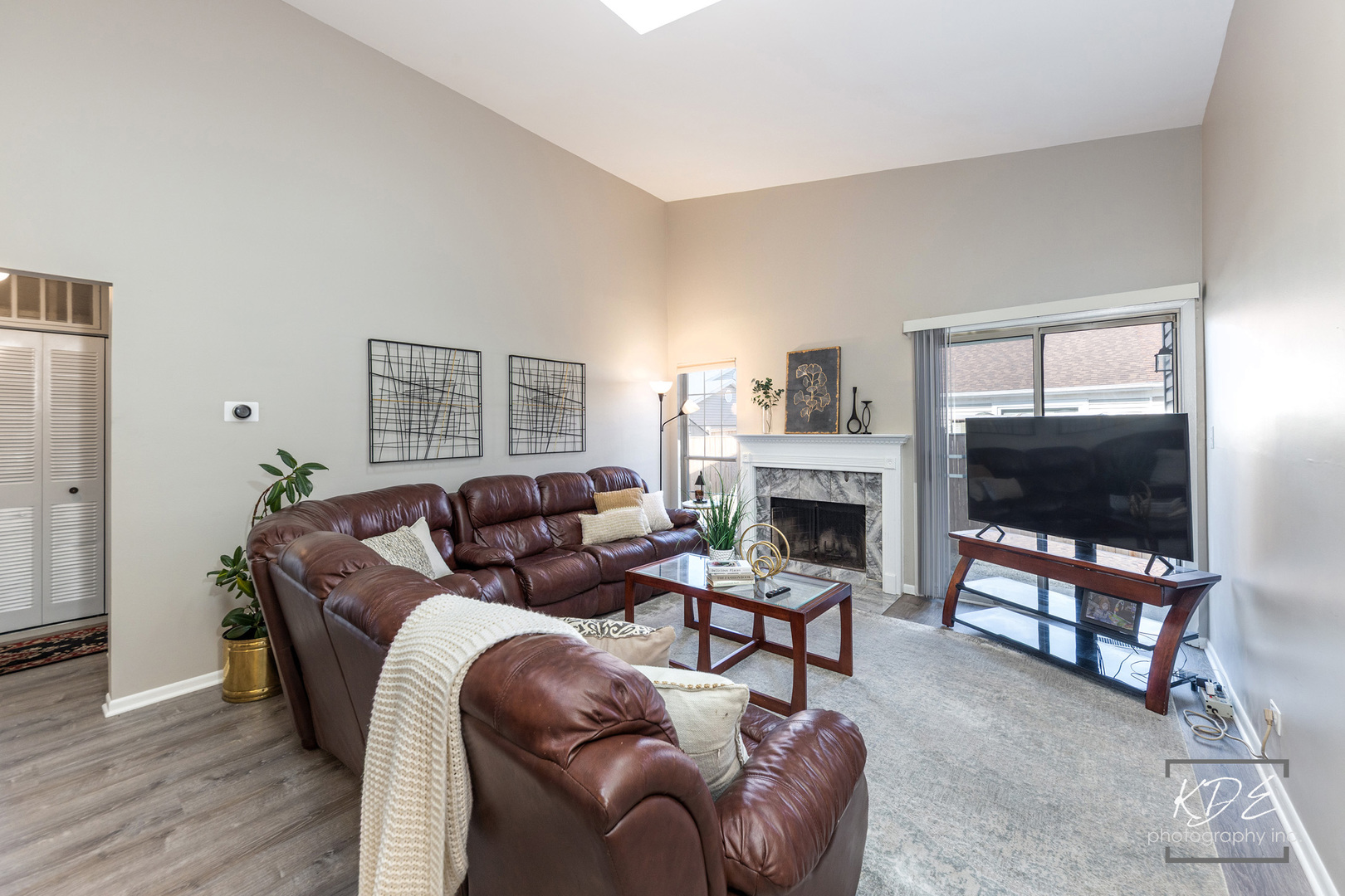 1896 Appaloosa Drive, Naperville, IL 60565