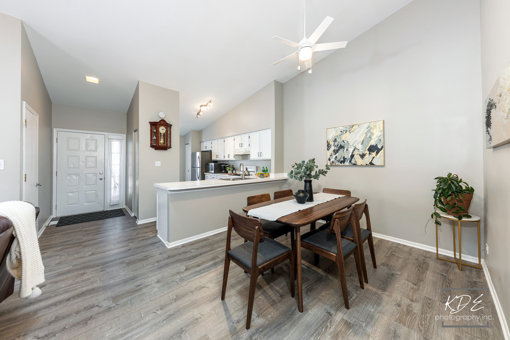 1896 Appaloosa Drive, Naperville, IL 60565