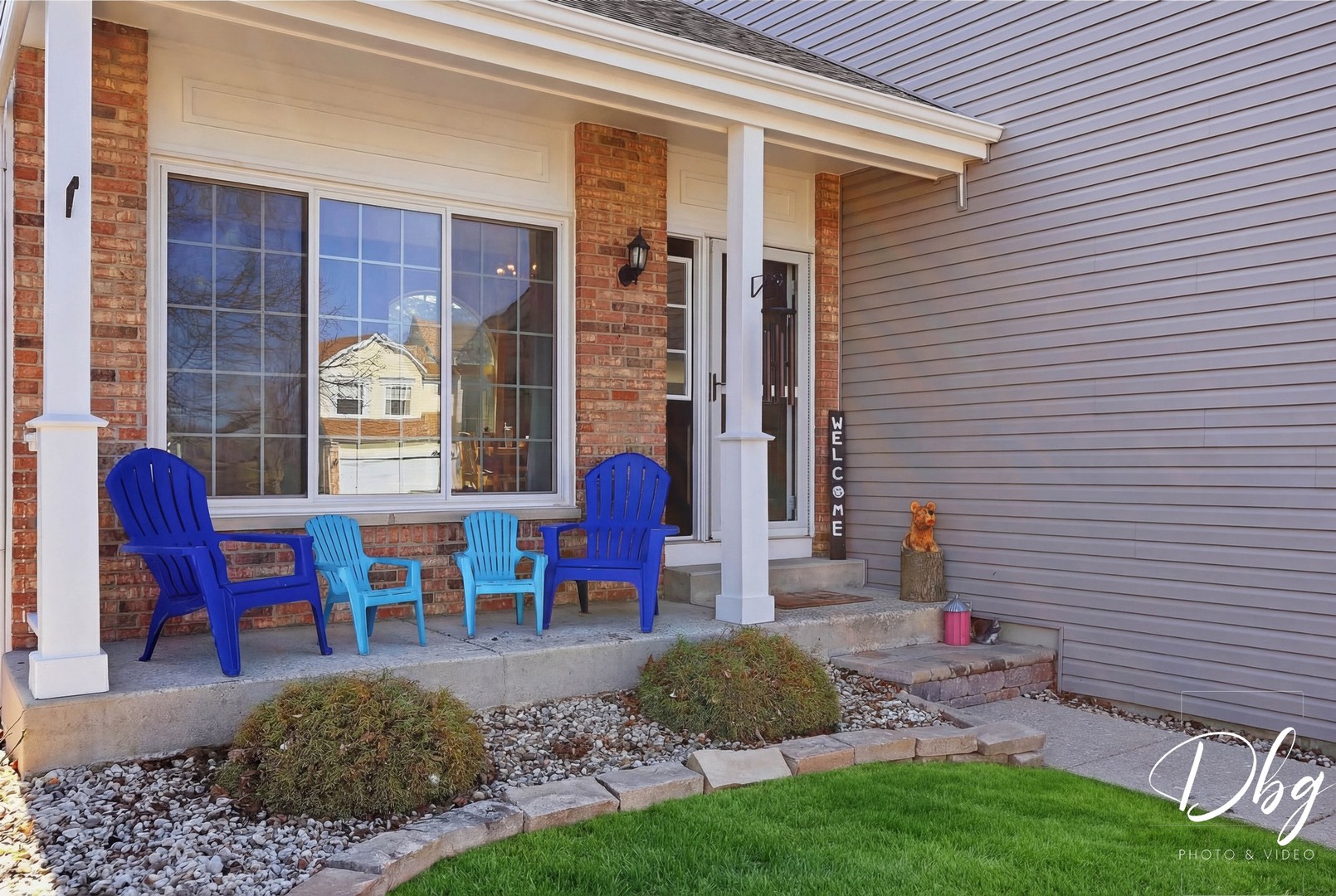 67 W Dahlia Lane, Round Lake Beach, IL 60073