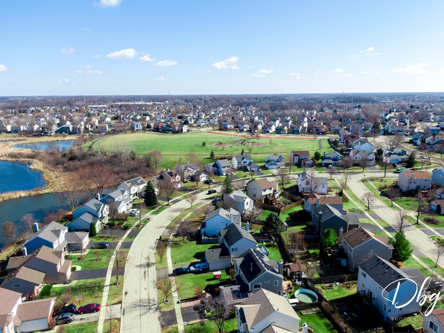 67 W Dahlia Lane, Round Lake Beach, IL 60073