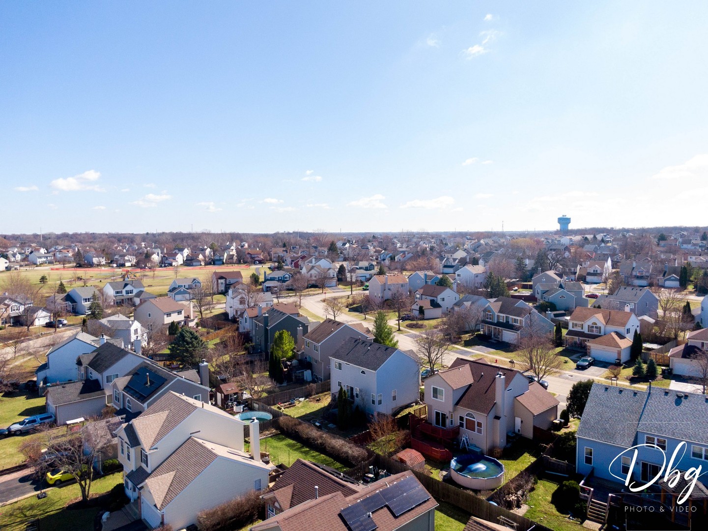 67 W Dahlia Lane, Round Lake Beach, IL 60073