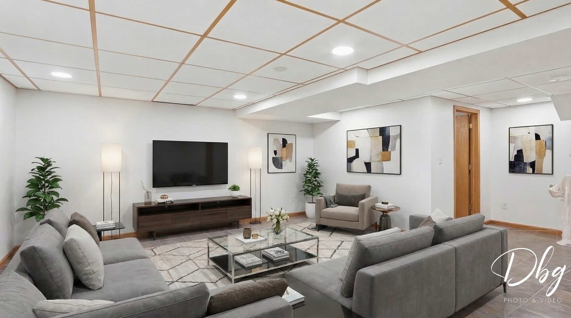 67 W Dahlia Lane, Round Lake Beach, IL 60073