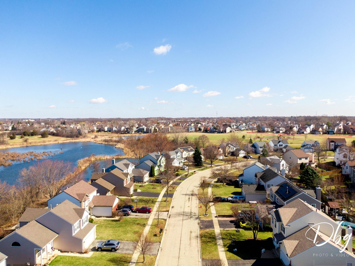 67 W Dahlia Lane, Round Lake Beach, IL 60073