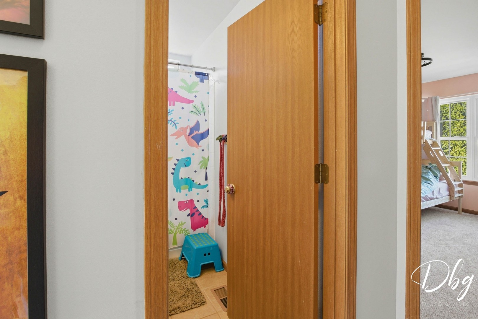 67 W Dahlia Lane, Round Lake Beach, IL 60073