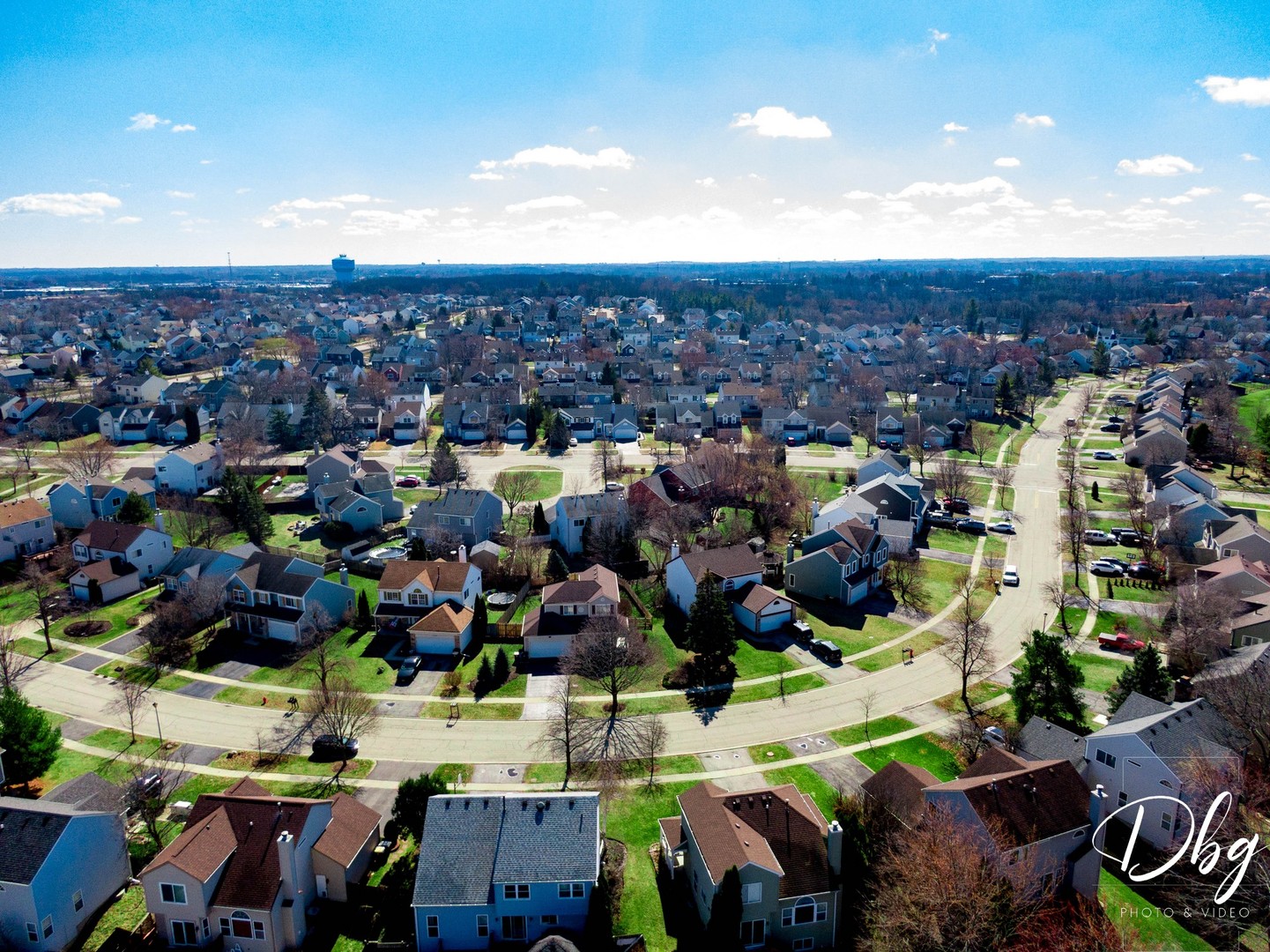 67 W Dahlia Lane, Round Lake Beach, IL 60073