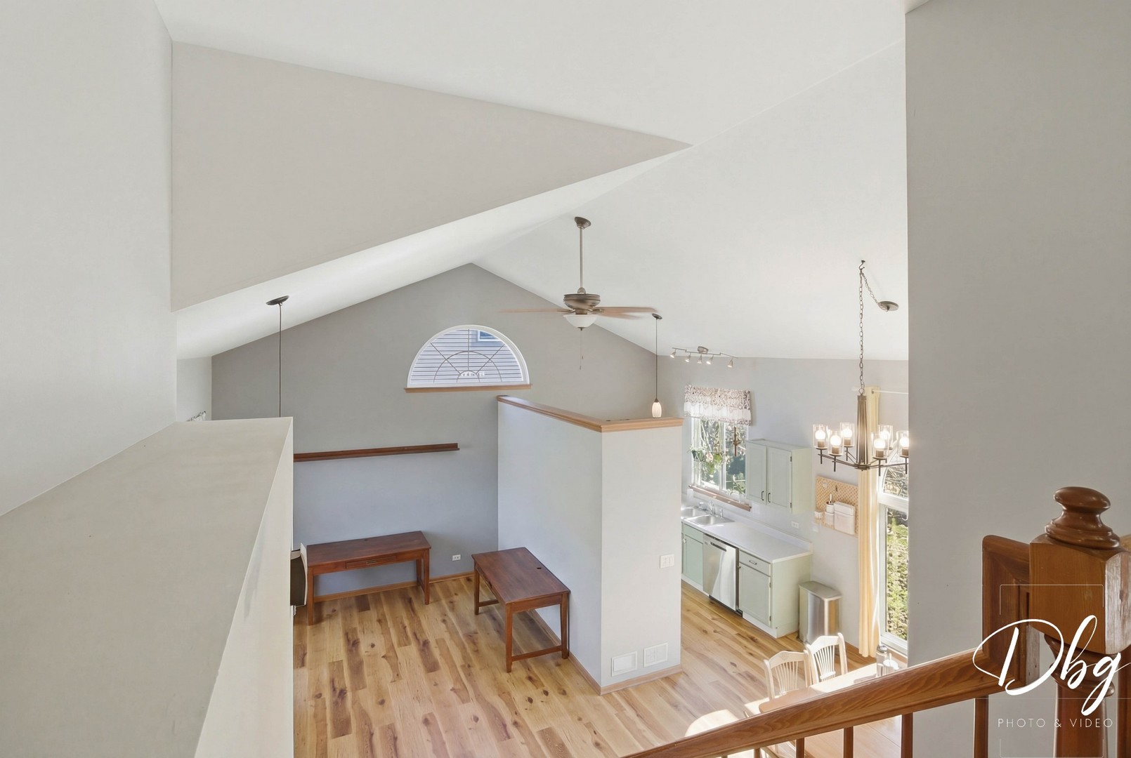 67 W Dahlia Lane, Round Lake Beach, IL 60073