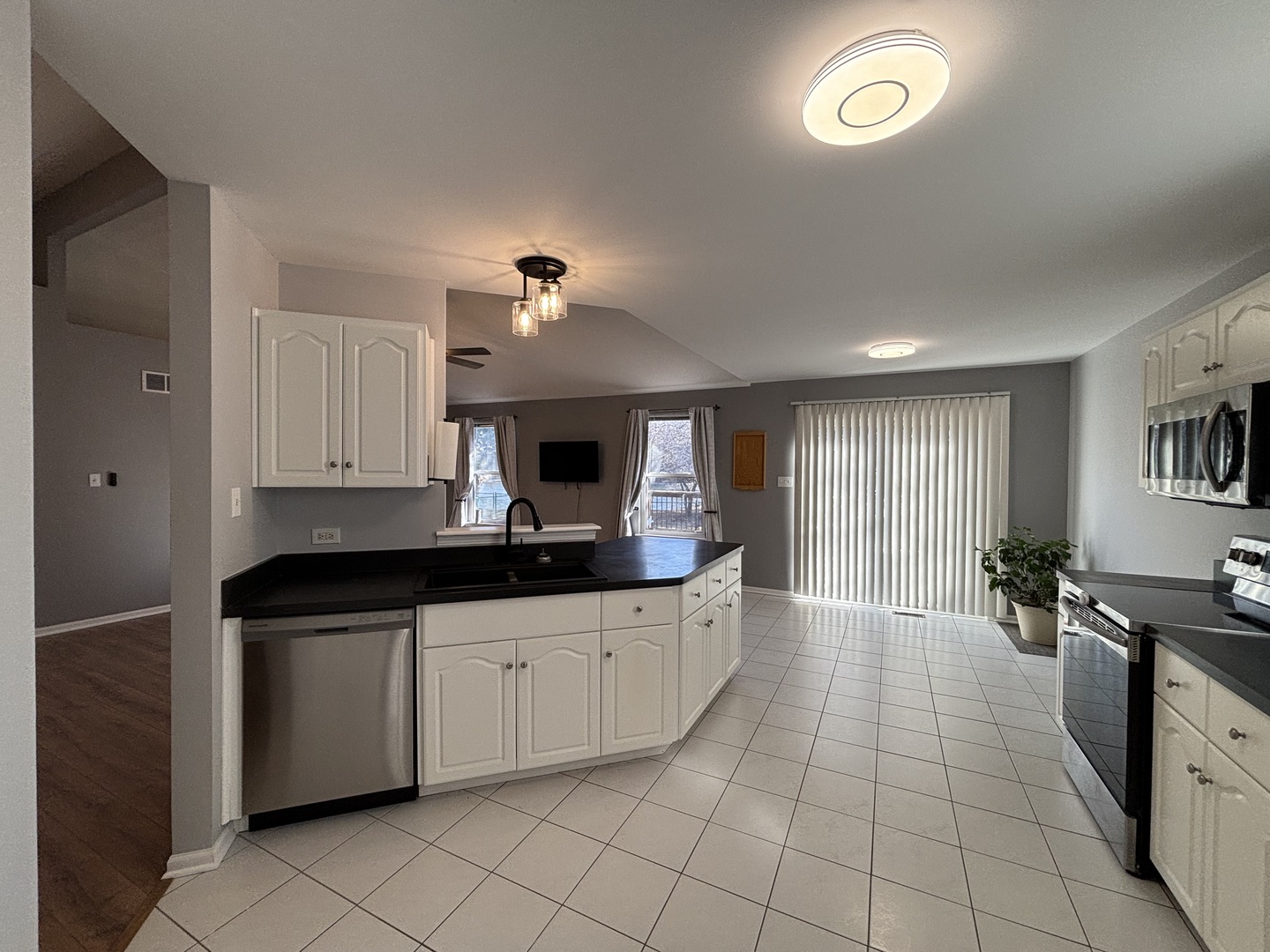 1416 Finch Drive, Plainfield, IL 60586