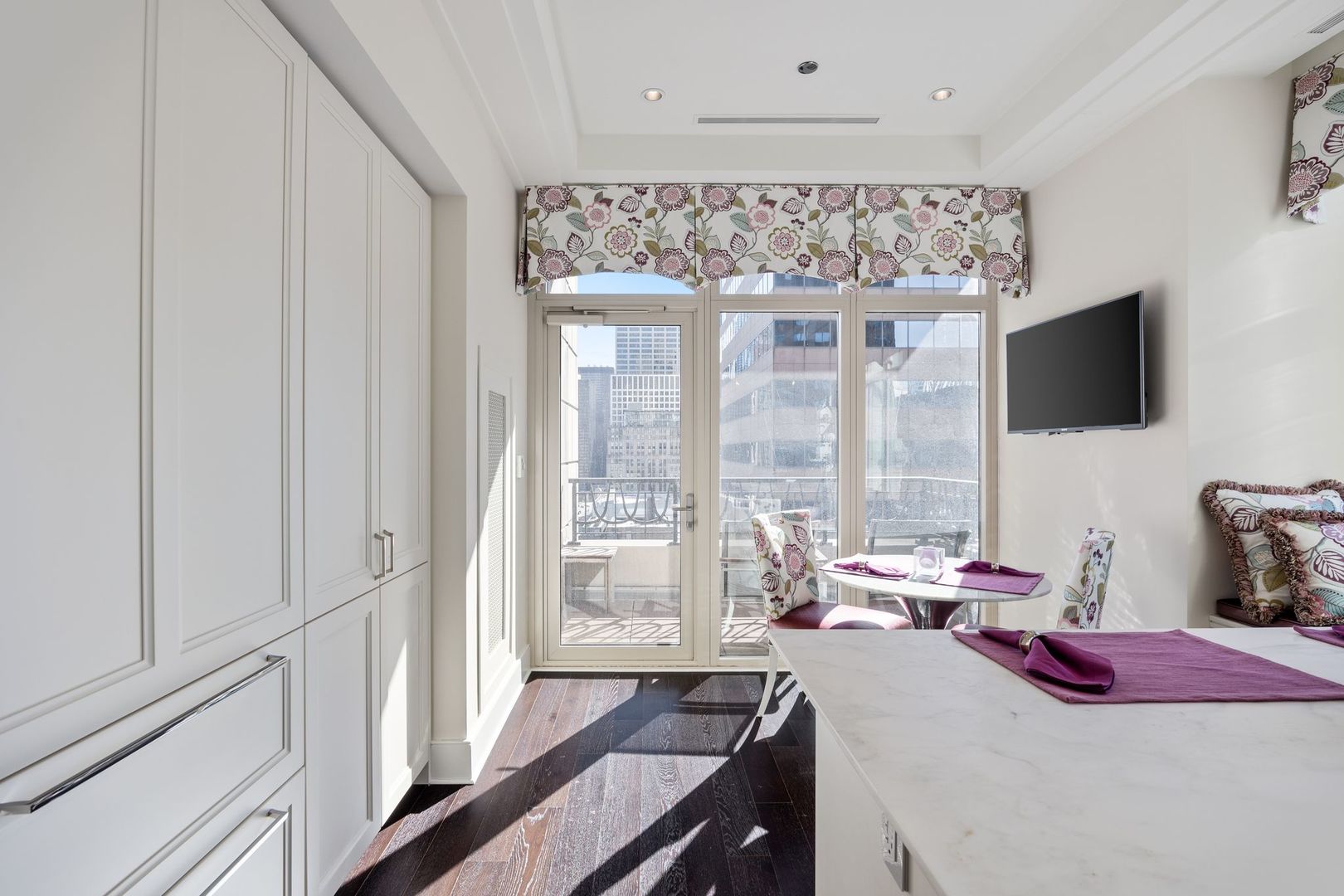 118 E Erie Street #18A, Chicago, IL 60611