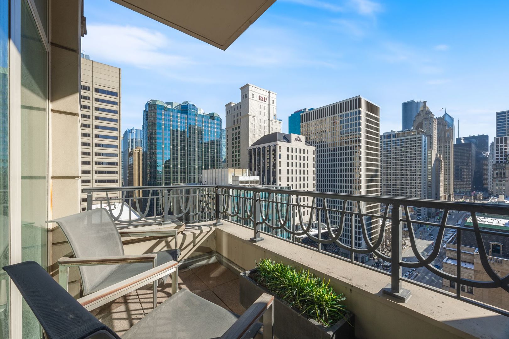 118 E Erie Street #18A, Chicago, IL 60611