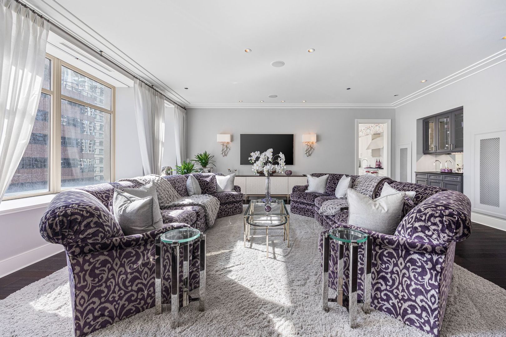 118 E Erie Street #18A, Chicago, IL 60611