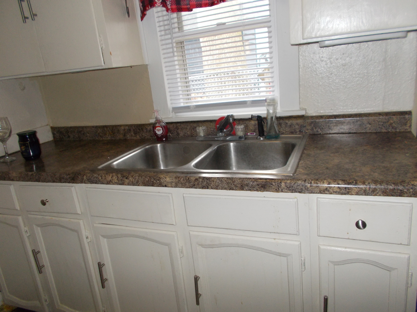 2206 ENOCH Avenue, Zion, IL 60099