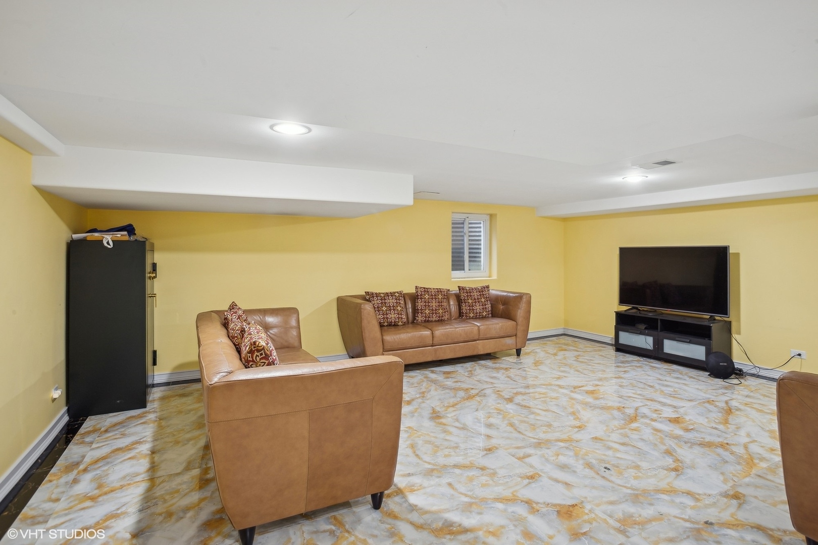 46 Hamilton Lane, Oak Brook, IL 60523